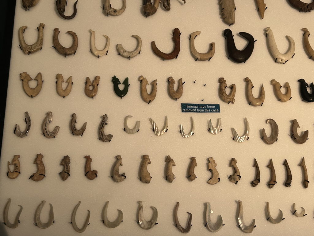 20250404Hooks