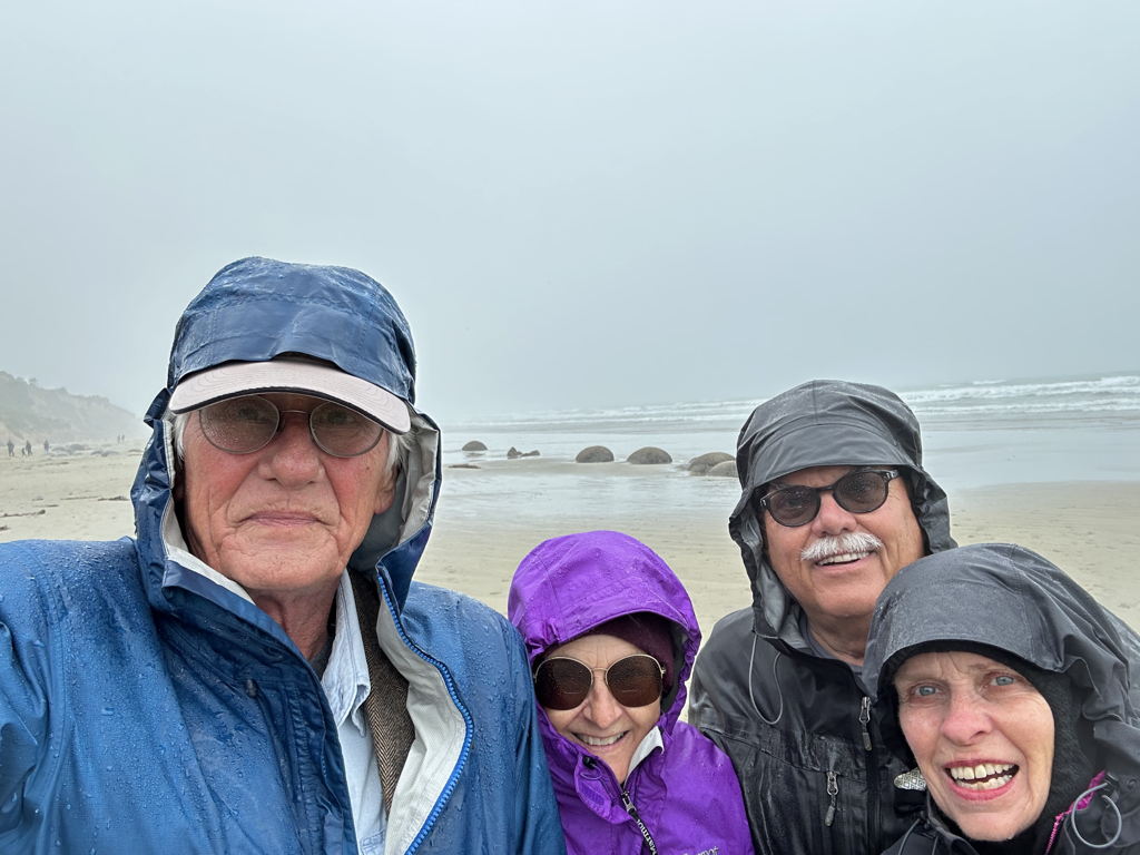 20250418MoerakiBeach